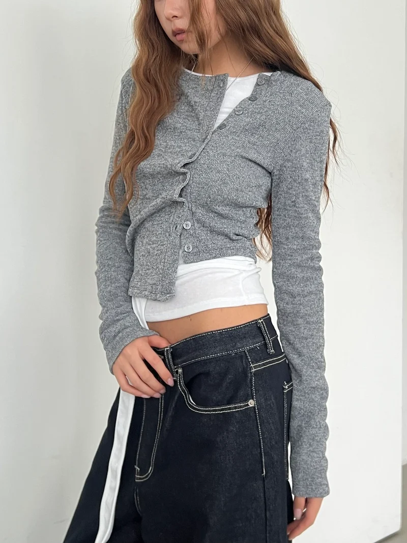 Askhaki Snap Button Cropped Rib Knit Cardigan