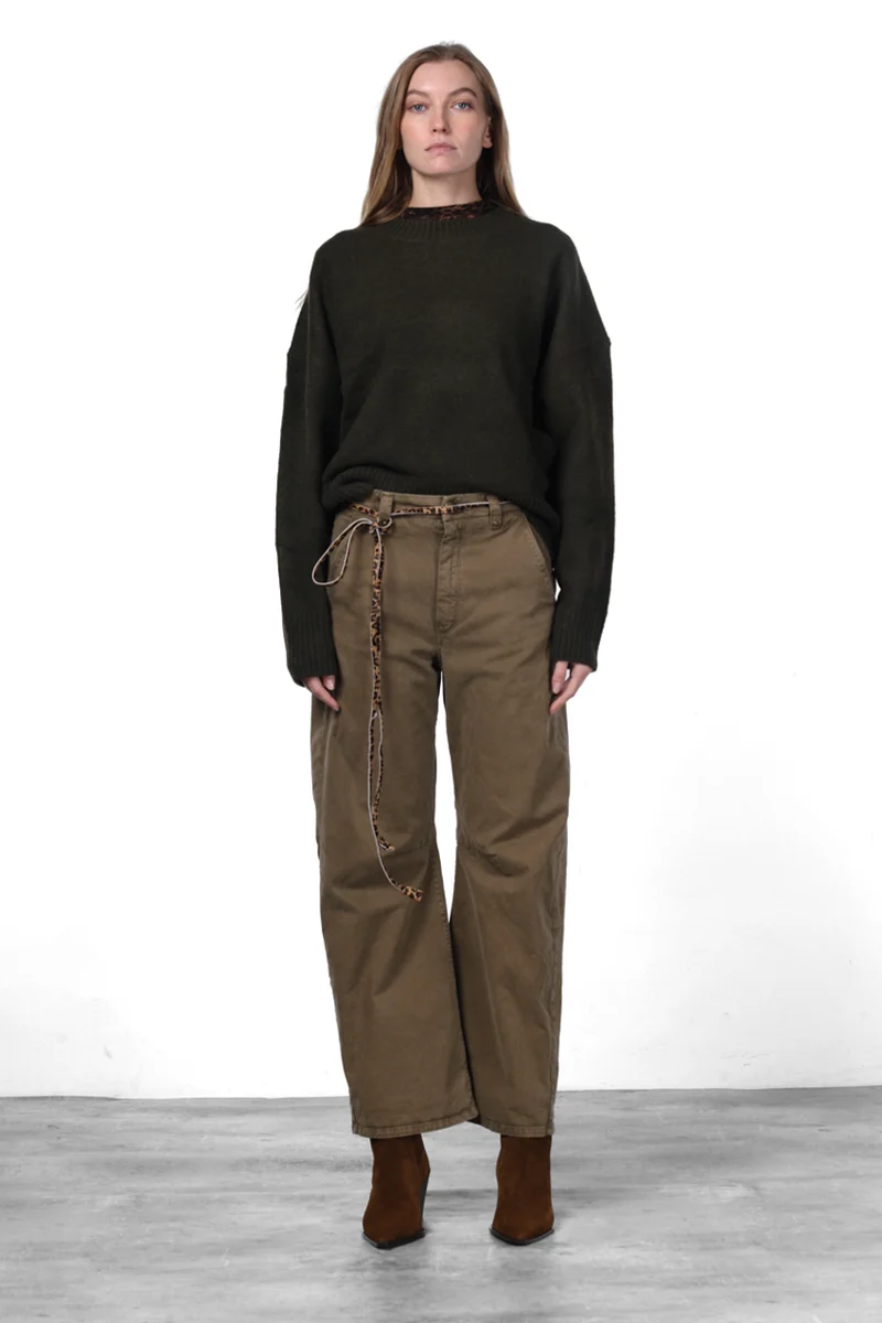 Vivienne City pantalon chino femme en gabardine balloon fit