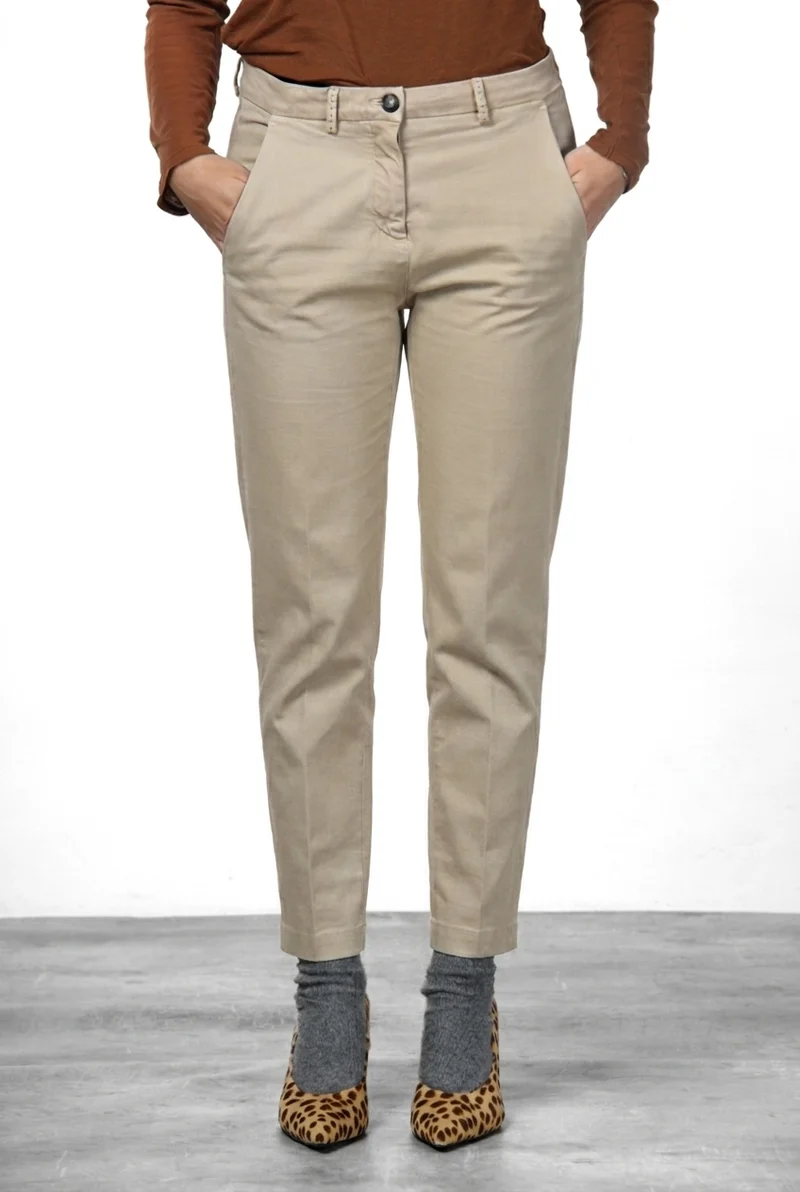 New York Carrot pantalon chino femme en gabardine de coton et laine carrot fit ①