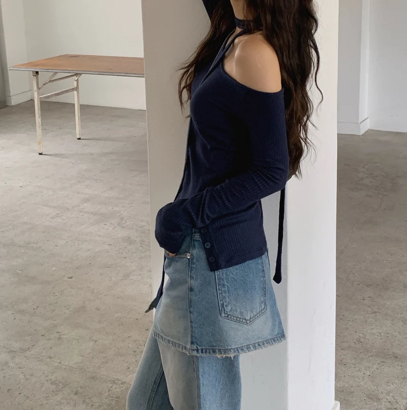 LeAhicon Off Shoulder Choker Strap Ribbed Knit Top