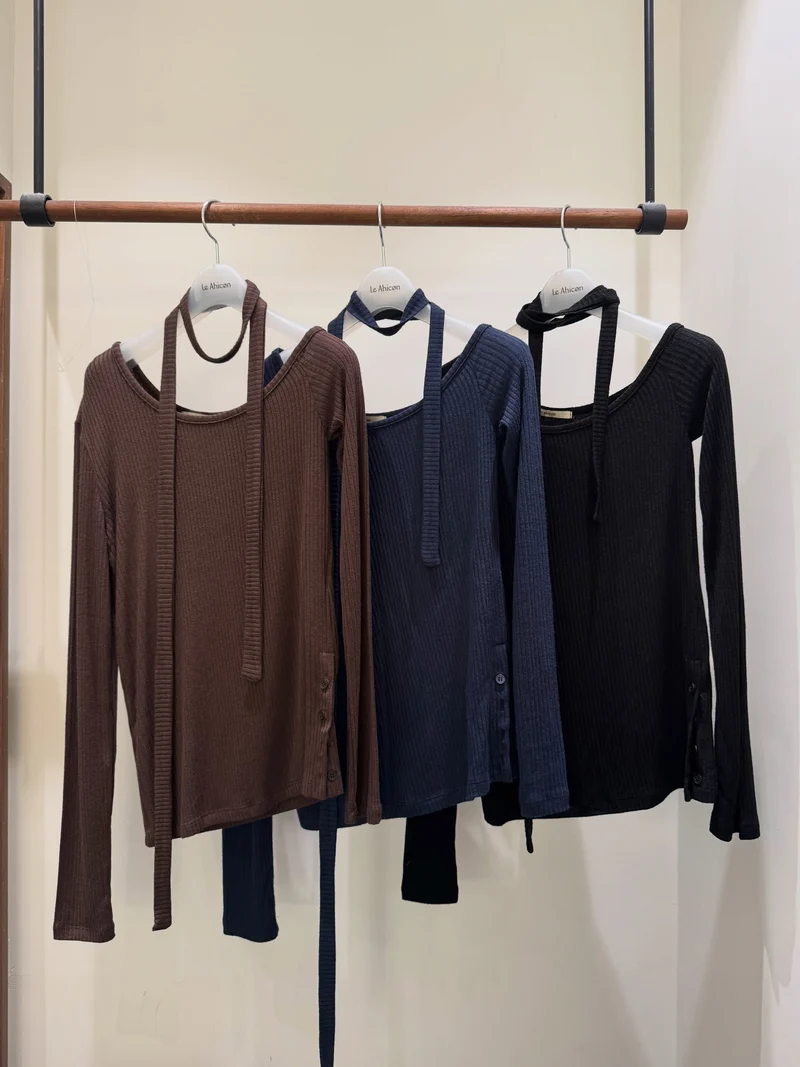 LeAhicon Off Shoulder Choker Strap Ribbed Knit Top