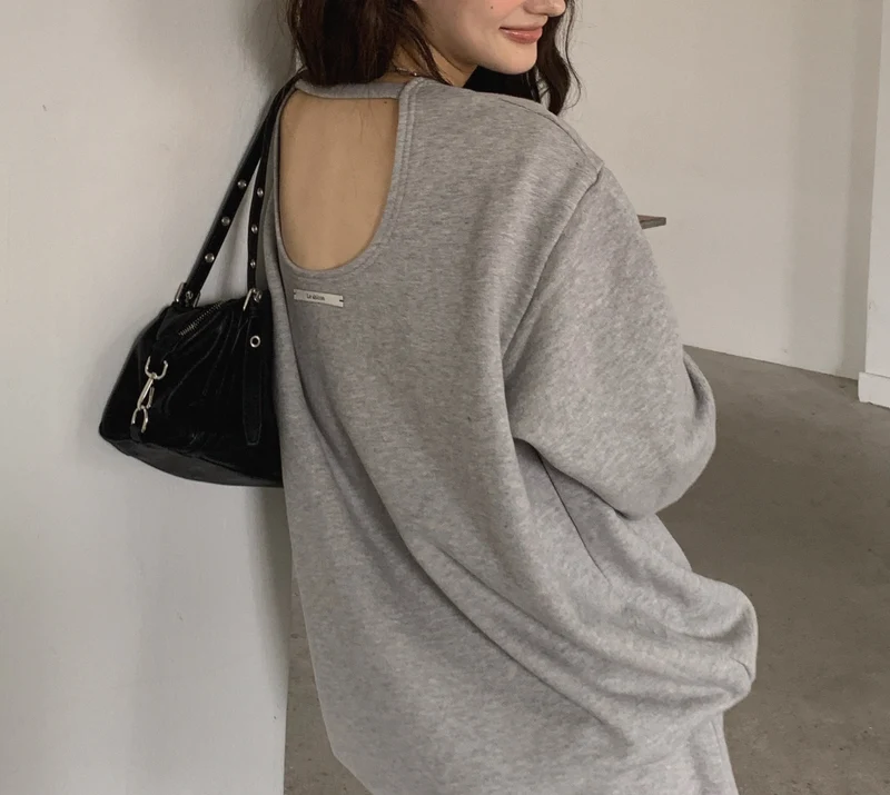 LeAhicon Open Back Oversized Crewneck Sweatshirt