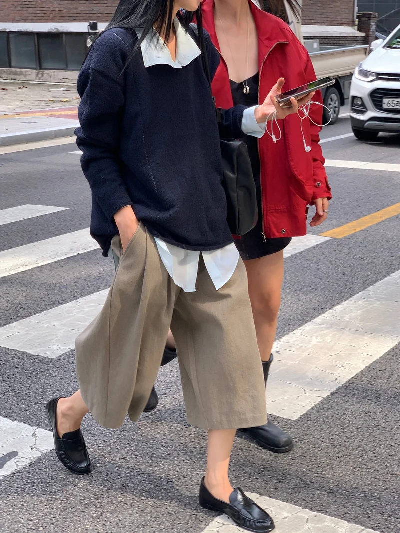Vaara Pin-Tuck Wide Leg Bermuda Pants