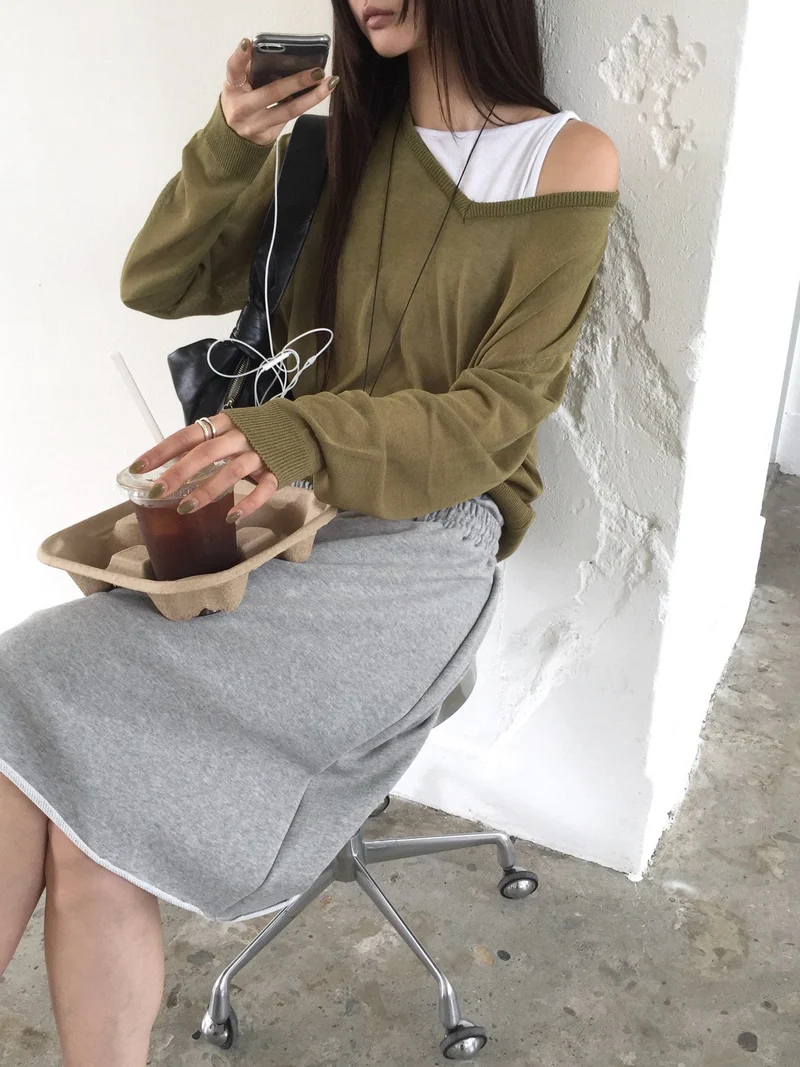 (2Pack) Nweol V-Neck Drop Shoulder Oversized Knit Sweater