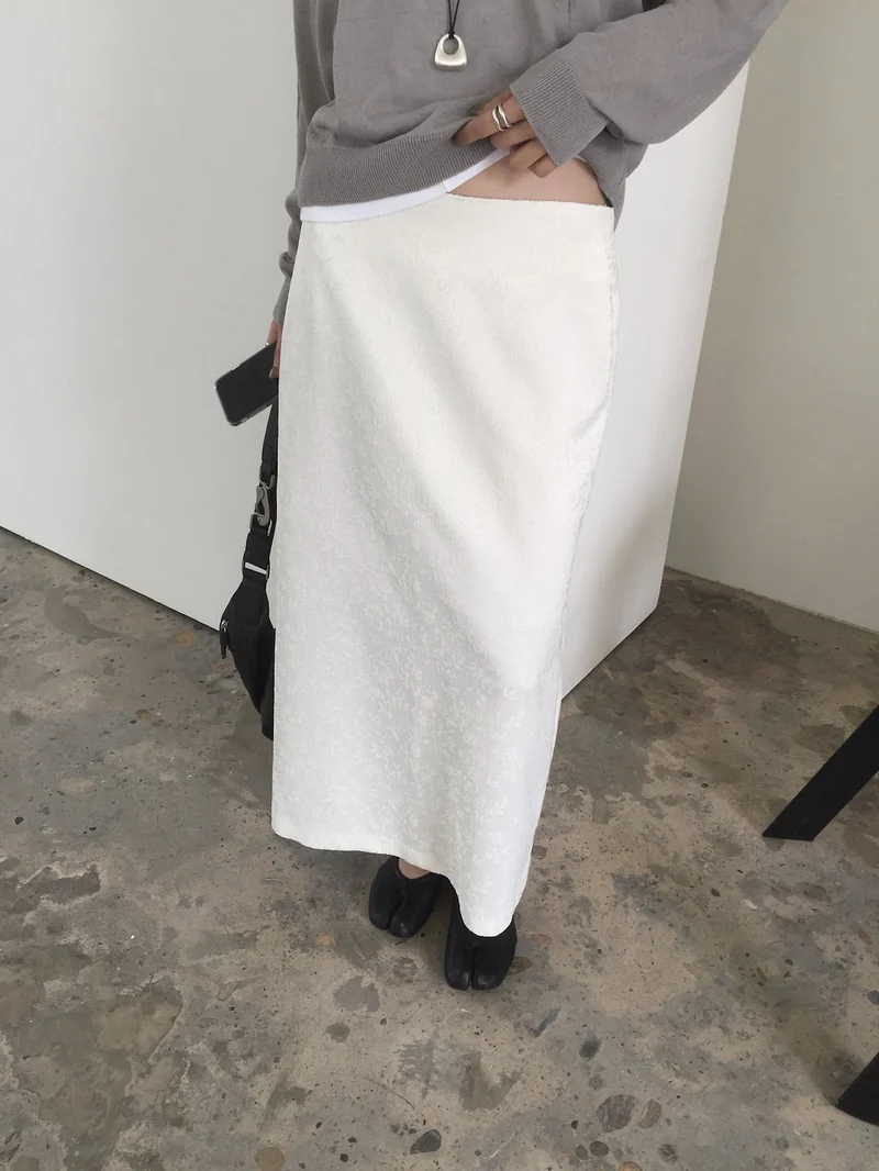Nweol Floral Jacquard Maxi Skirt