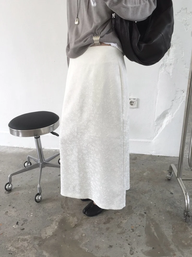 Nweol Floral Jacquard Maxi Skirt