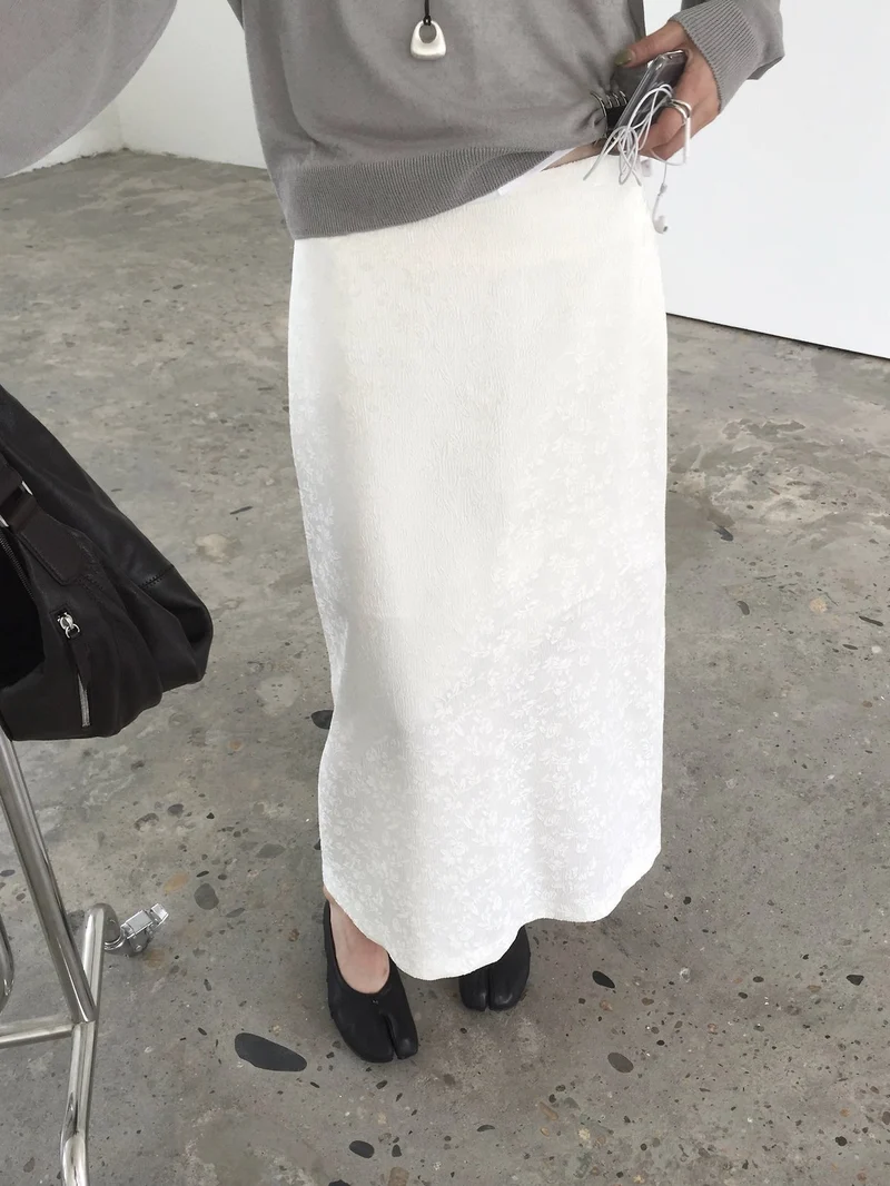 Nweol Floral Jacquard Maxi Skirt
