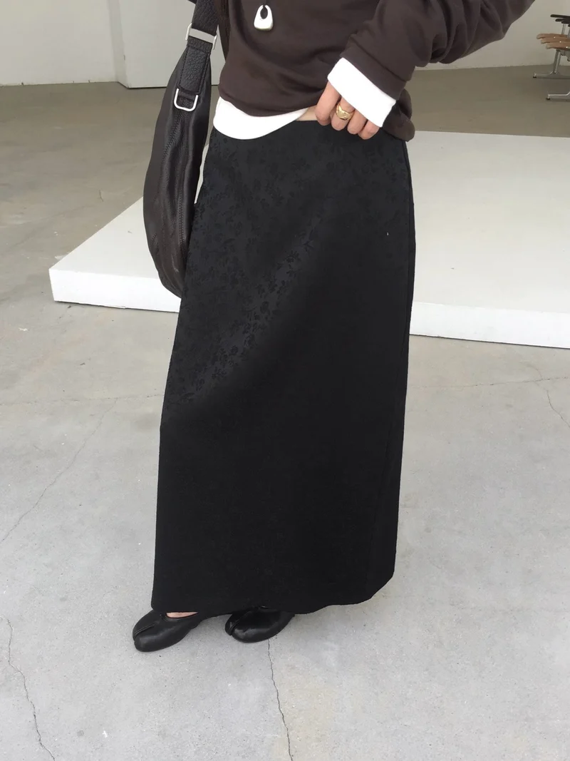 Nweol Floral Jacquard Maxi Skirt