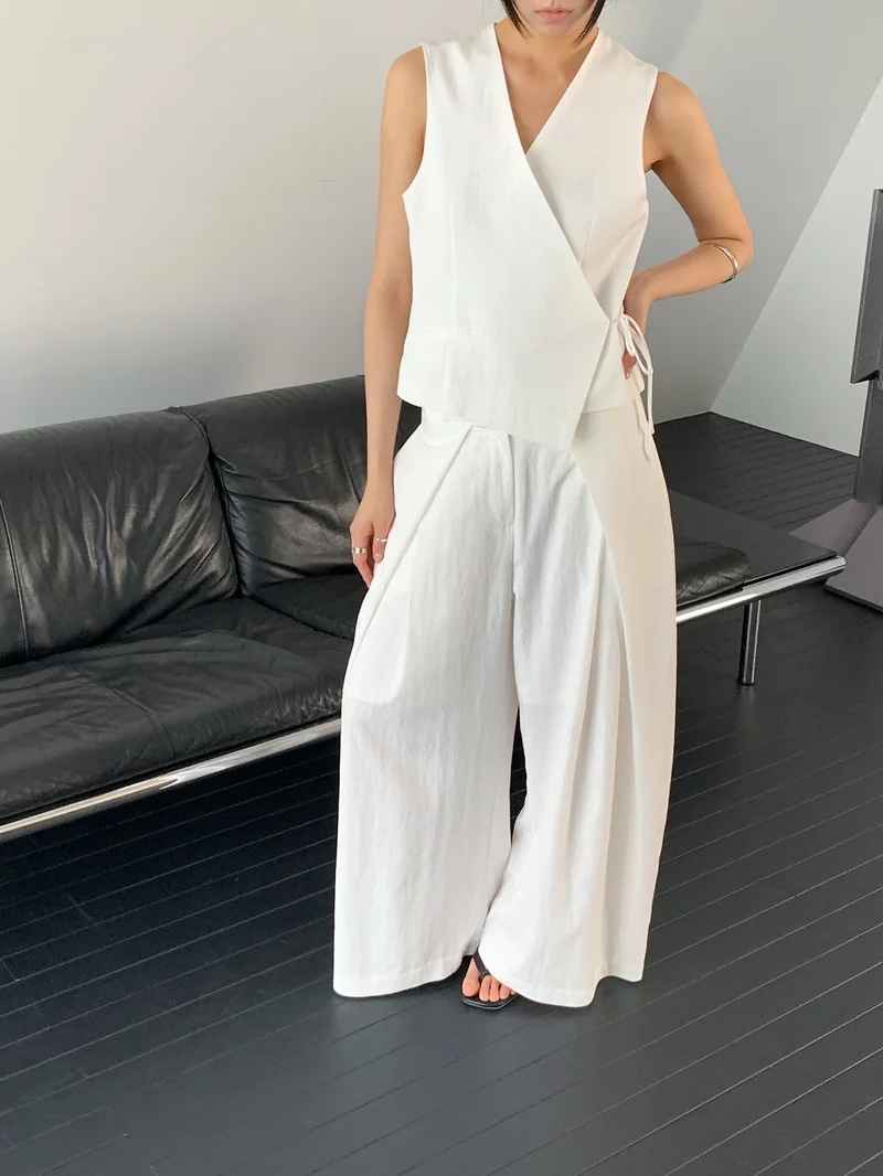 Vivel High Waist Deep Pleat Wide Leg Pants
