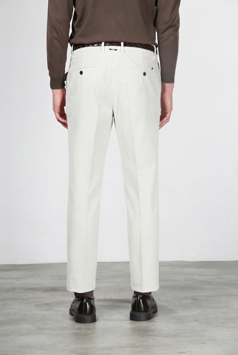 Paris pantalon chino homme en velours côtelé stretch 1000 raies, carrot fit ①