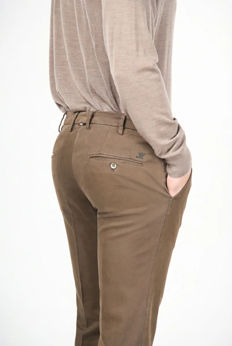 New York pantalon chino homme en gabardine stretch, coupe regular fit ①