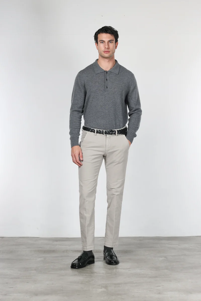 Torino pantalon chino homme en velours côtelé 1000 raies, slim fit ①