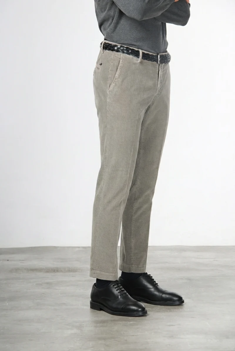 Milano pantalon chino homme en velours côtelé 500 raies, extra slim fit ①