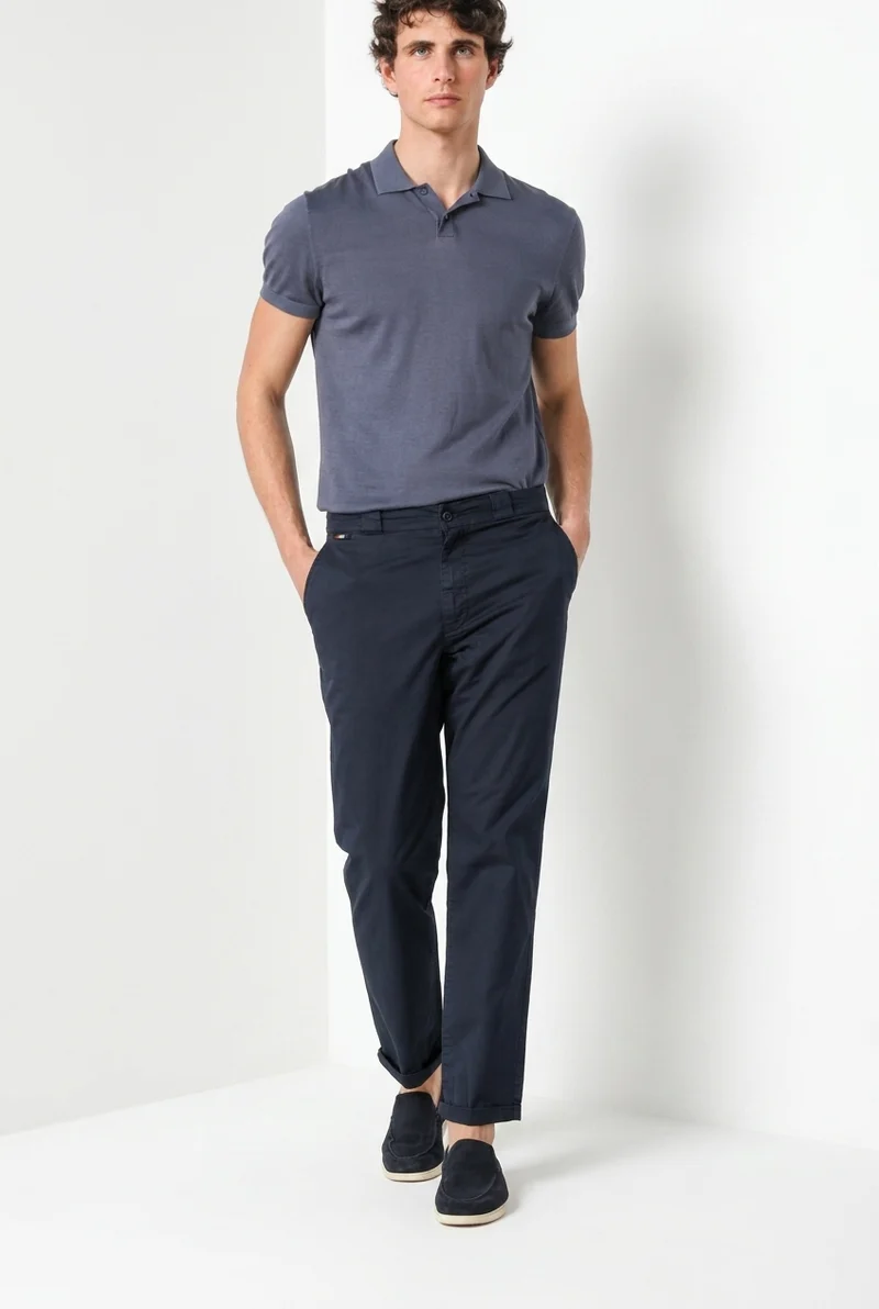 Madison M74 pantalon chino homme en twill léger stretch carrot fit