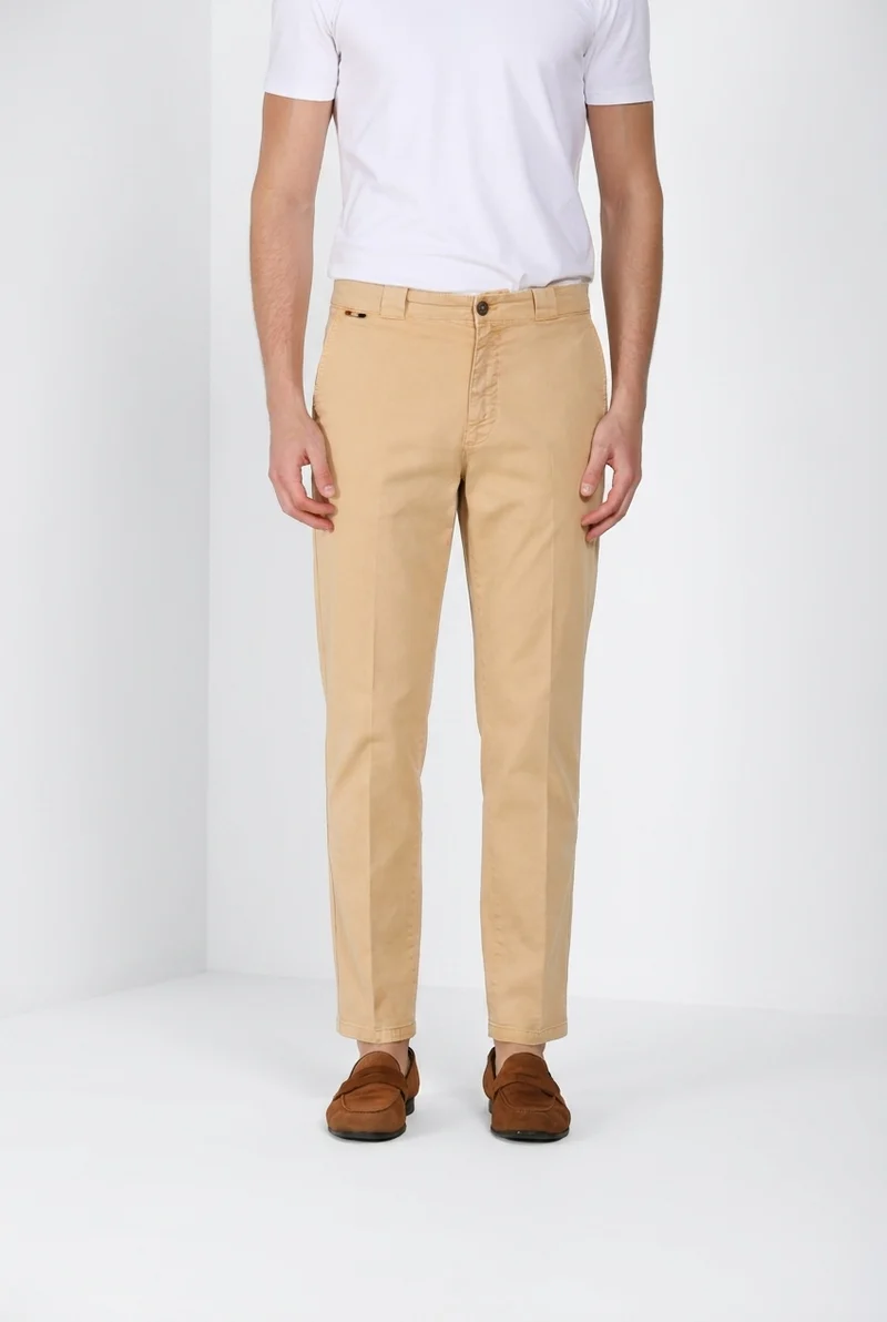 Madison M74 pantalon chino homme en twill léger stretch carrot fit