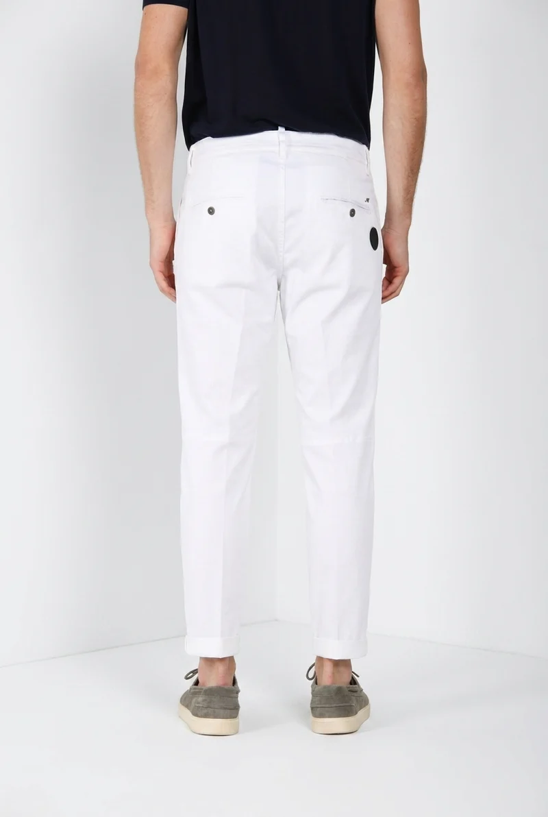 John Coolkhinos pantalon chino homme en satin stretch Logo Edition carrot fit ①