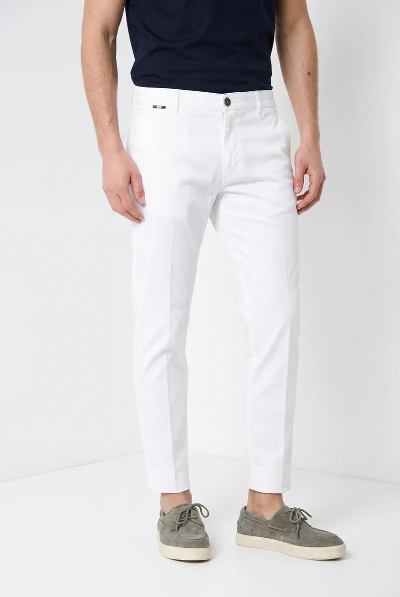 John Coolkhinos pantalon chino homme en satin stretch Logo Edition carrot fit ①