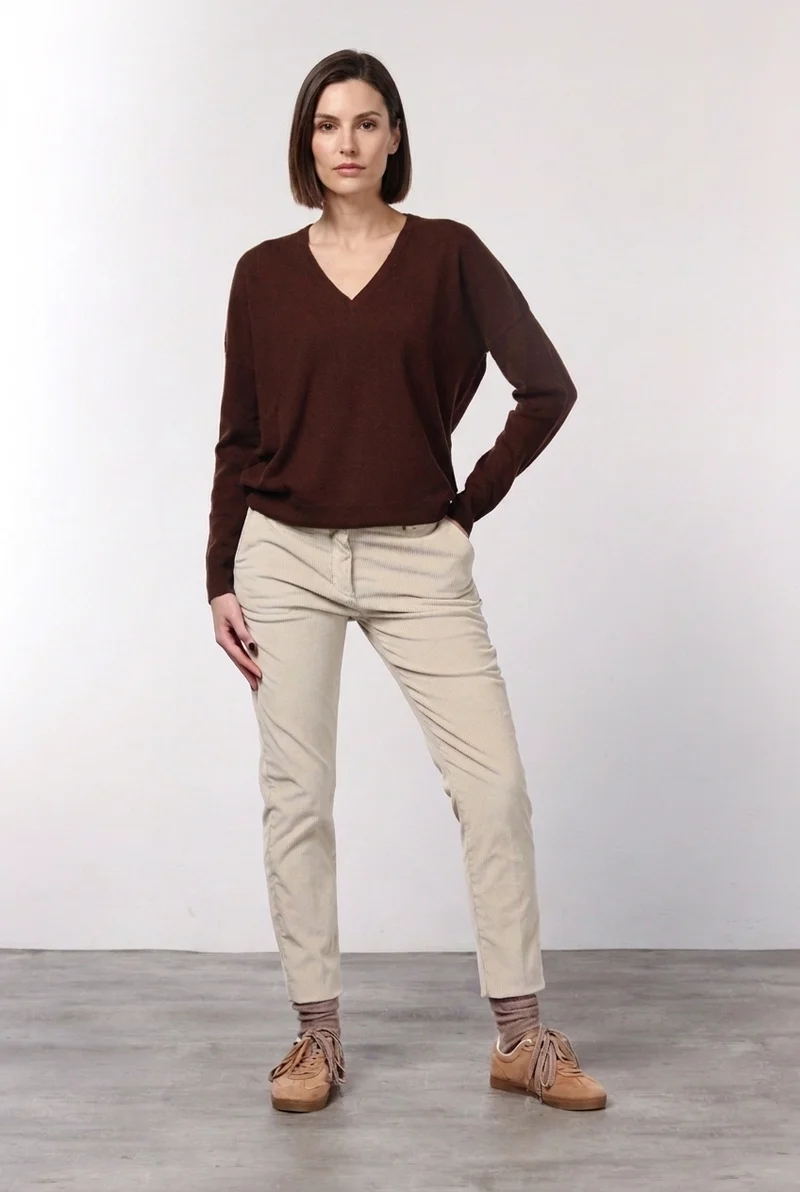 New York Slim pantalon chino femme en velours à grosses côtes slim fit ①