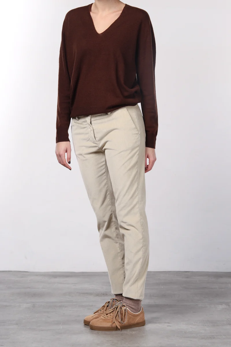 New York Slim pantalon chino femme en velours à grosses côtes slim fit ①