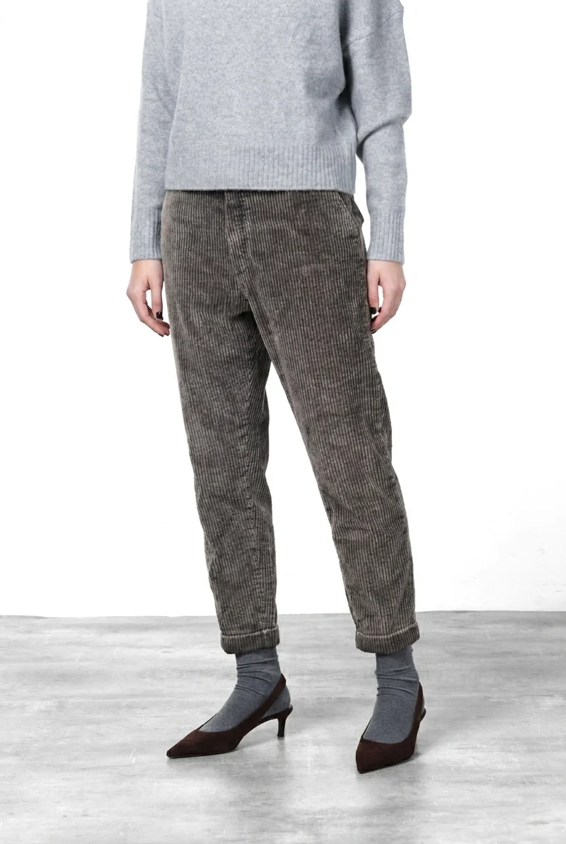 Malibu Jogger City pantalon chino femme en velours à grosses côtes relaxed fit