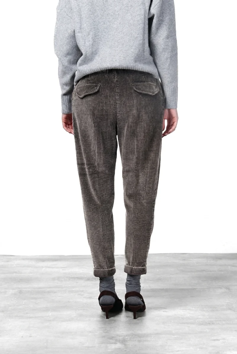 Malibu Jogger City pantalon chino femme en velours à grosses côtes relaxed fit