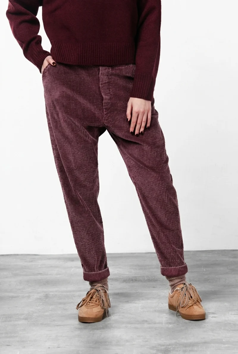Malibu Jogger City pantalon chino femme en velours à grosses côtes relaxed fit