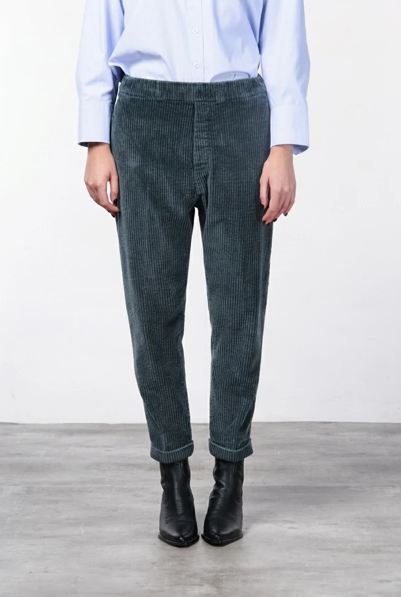 Malibu Jogger City pantalon chino femme en velours à grosses côtes relaxed fit