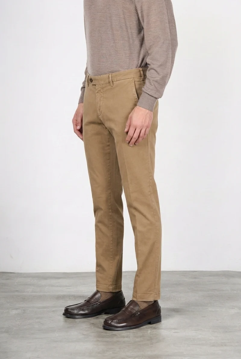 New York pantalon chino homme en gabardine stretch regular fit ①
