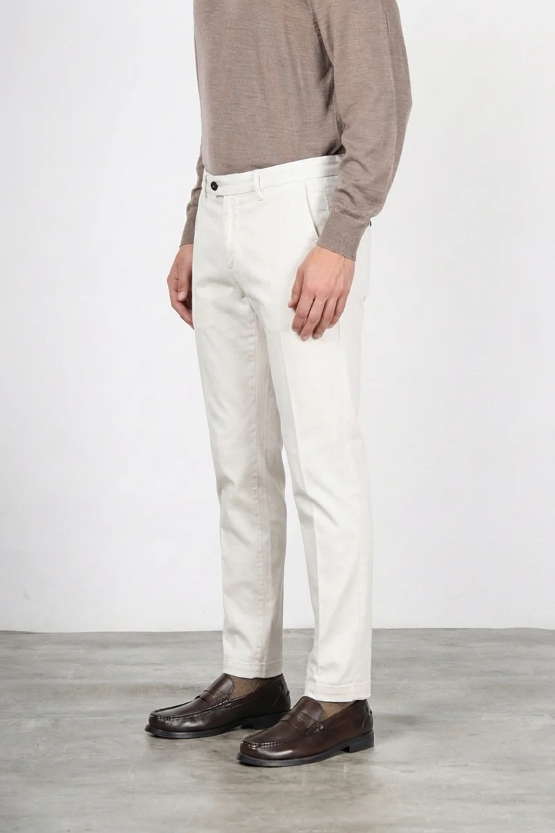 New York pantalon chino homme en gabardine stretch regular fit ①