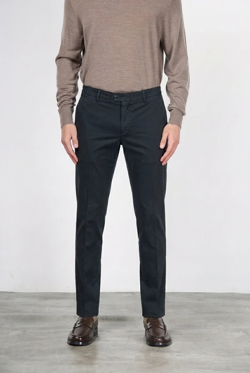 New York pantalon chino homme en gabardine stretch regular fit ①