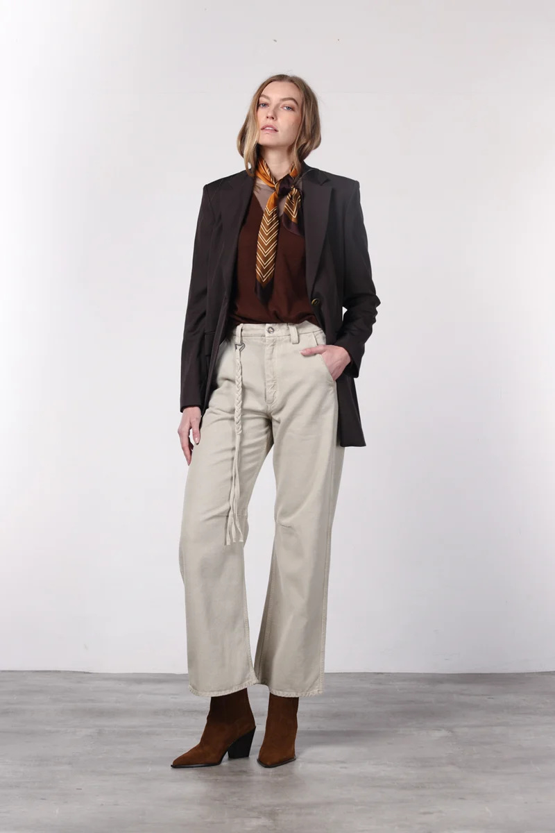 Valerie pantalon chino femme en twill balloon fit ①