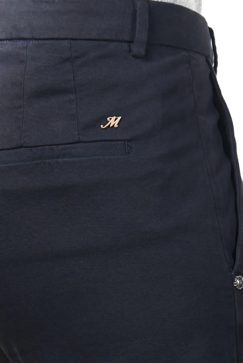 New York Carrot pantalon chino femme en satin carrot fit ①