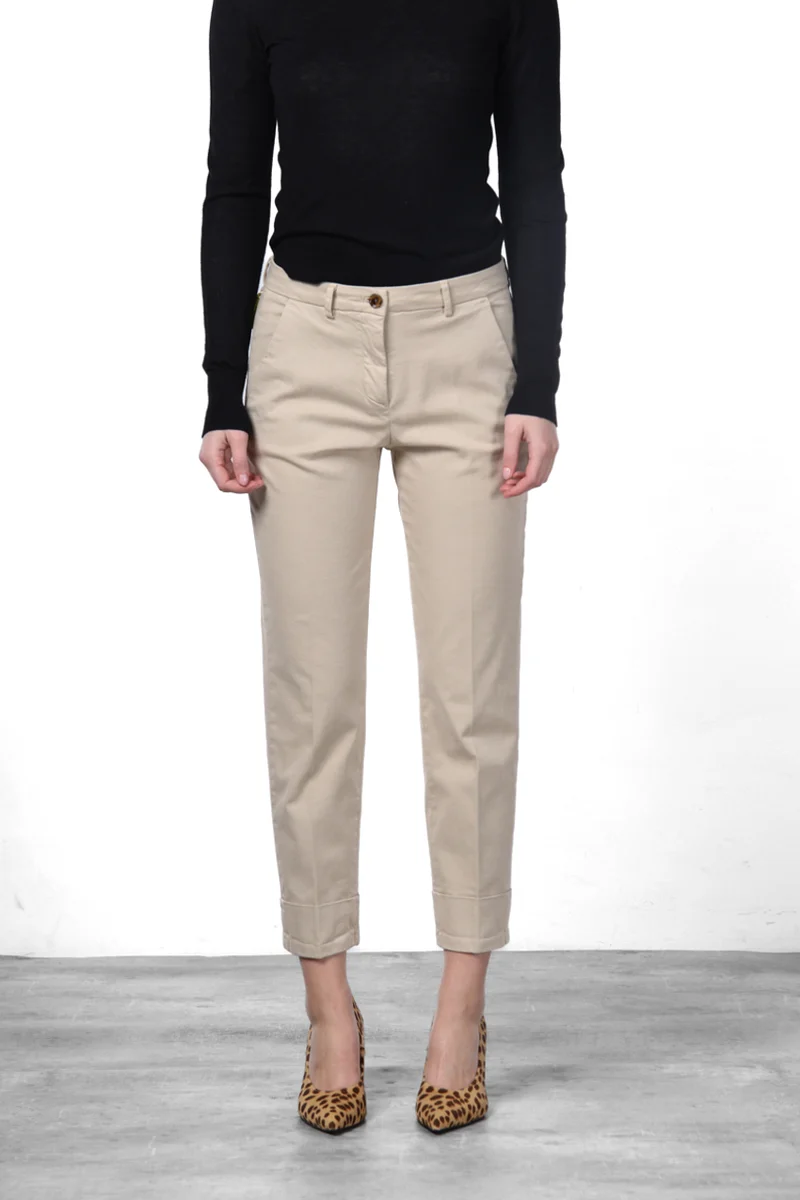 New York Carrot pantalon chino femme en satin carrot fit ①