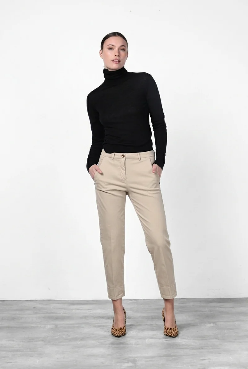 New York Carrot pantalon chino femme en satin carrot fit ①