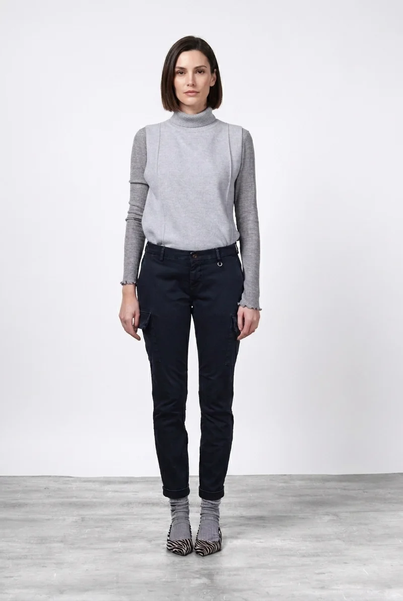Chile City pantalon cargo femme en satin slim fit