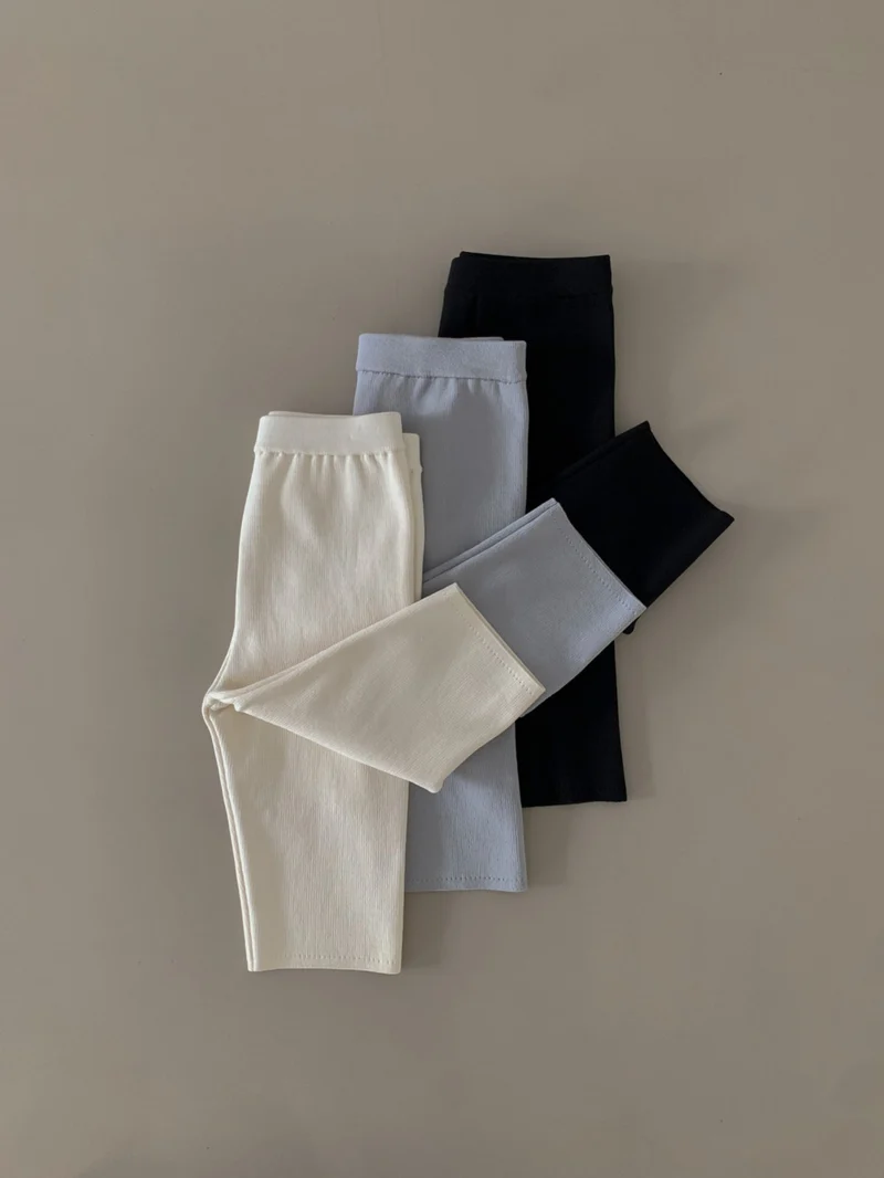 Moment Ribbed Knit Biker Shorts