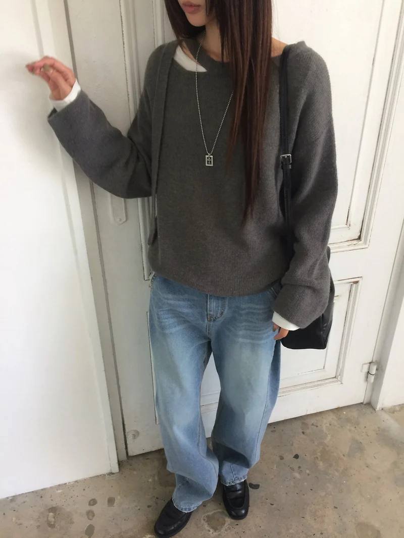 Anou Off-Shoulder Strap Cutout Loose Fit Long Sleeve Knit Top