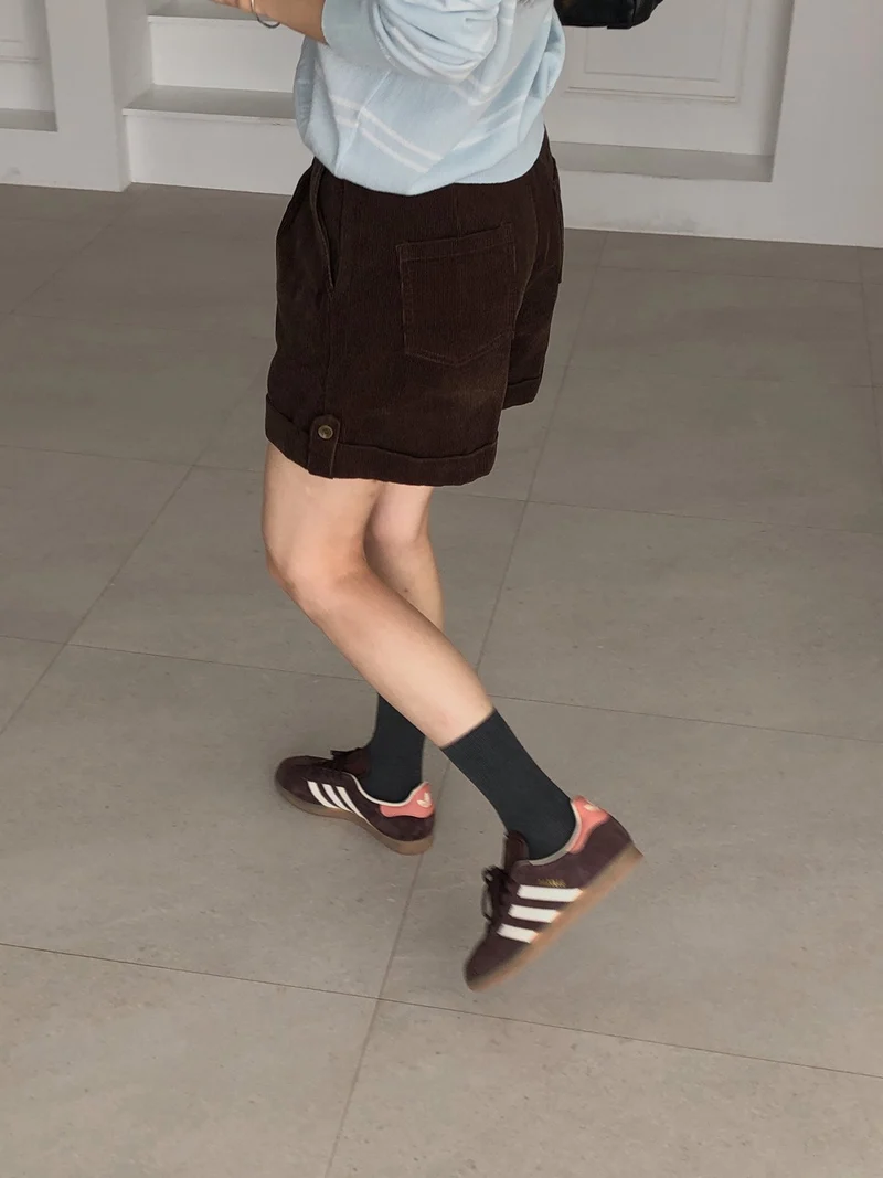 Dressroom High Waist Pleated Roll-Up Corduroy Shorts
