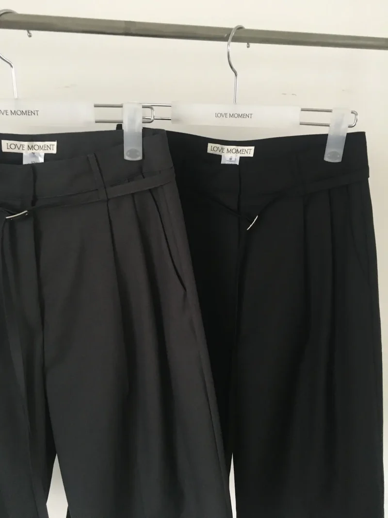Lovemoment High Waist Pleated Wide Bermuda Pants