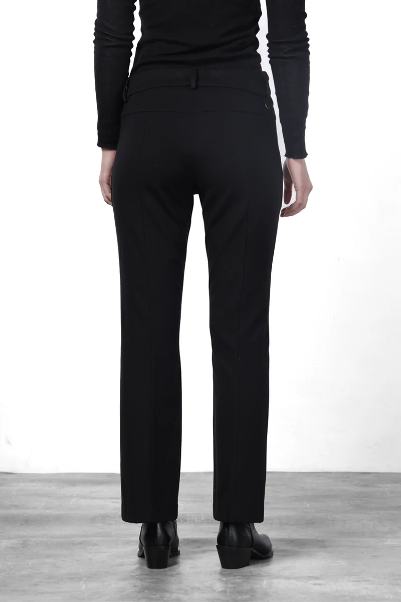 Kik pantalon chino femme en jersey technique slim fit