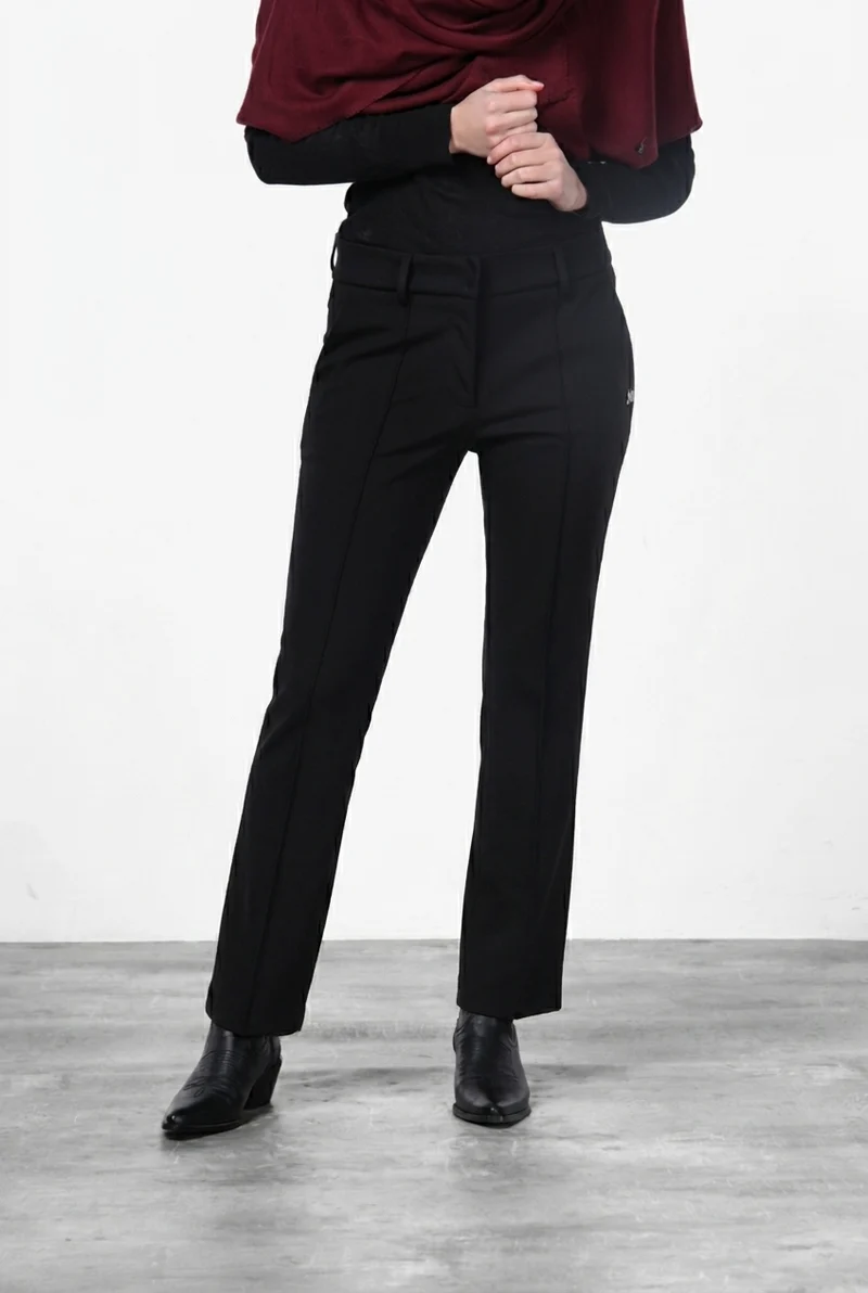 Kik pantalon chino femme en jersey technique slim fit