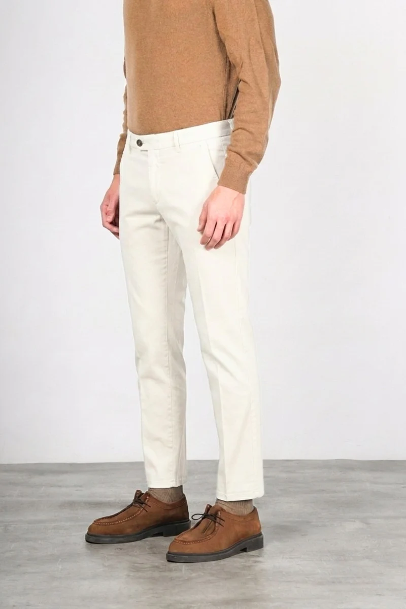 Torino Flex pantalon chino homme en satin slim fit ①