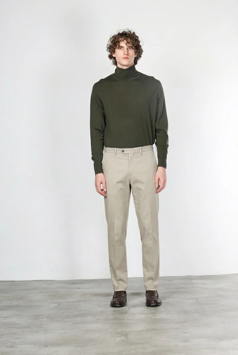 Paris pantalon chino homme en gabardine de coton et laine carrot fit