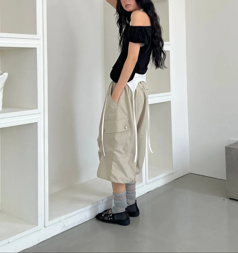 (2Pack) ASKHAKI Off-Shoulder Wide Neck Drawstring Ruffle Pocket Cropped Top