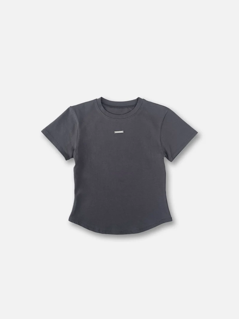 (2Pack) ASKHAKI Metal Plate Logo Slim Cropped Tee