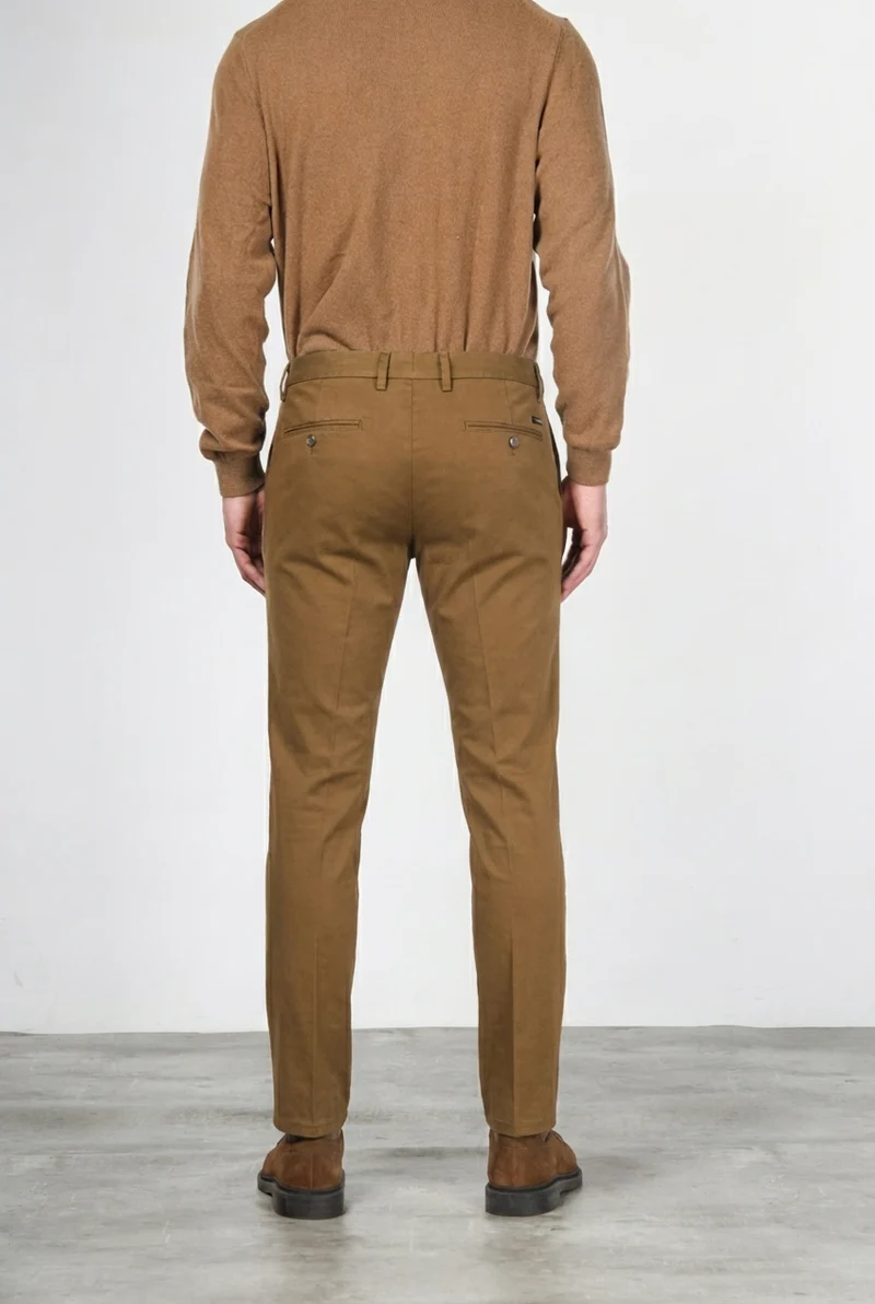 Torino Flex pantalon chino homme en satin, slim fit ①