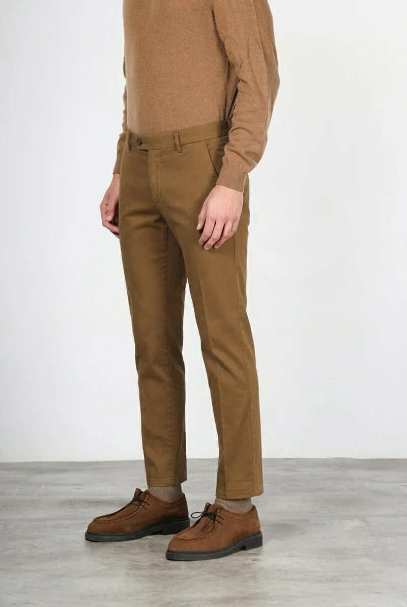 Torino Flex pantalon chino homme en satin, slim fit ①