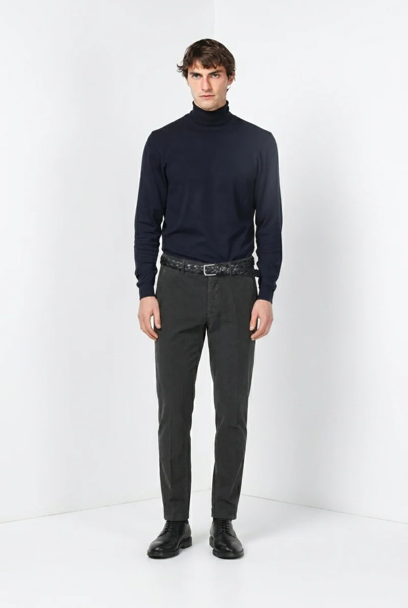 Torino pantalon chino homme en velours côtelé 1000 raies, slim fit ①