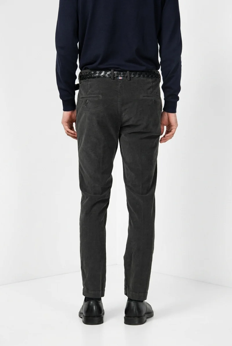 Torino pantalon chino homme en velours côtelé 1000 raies, slim fit ①