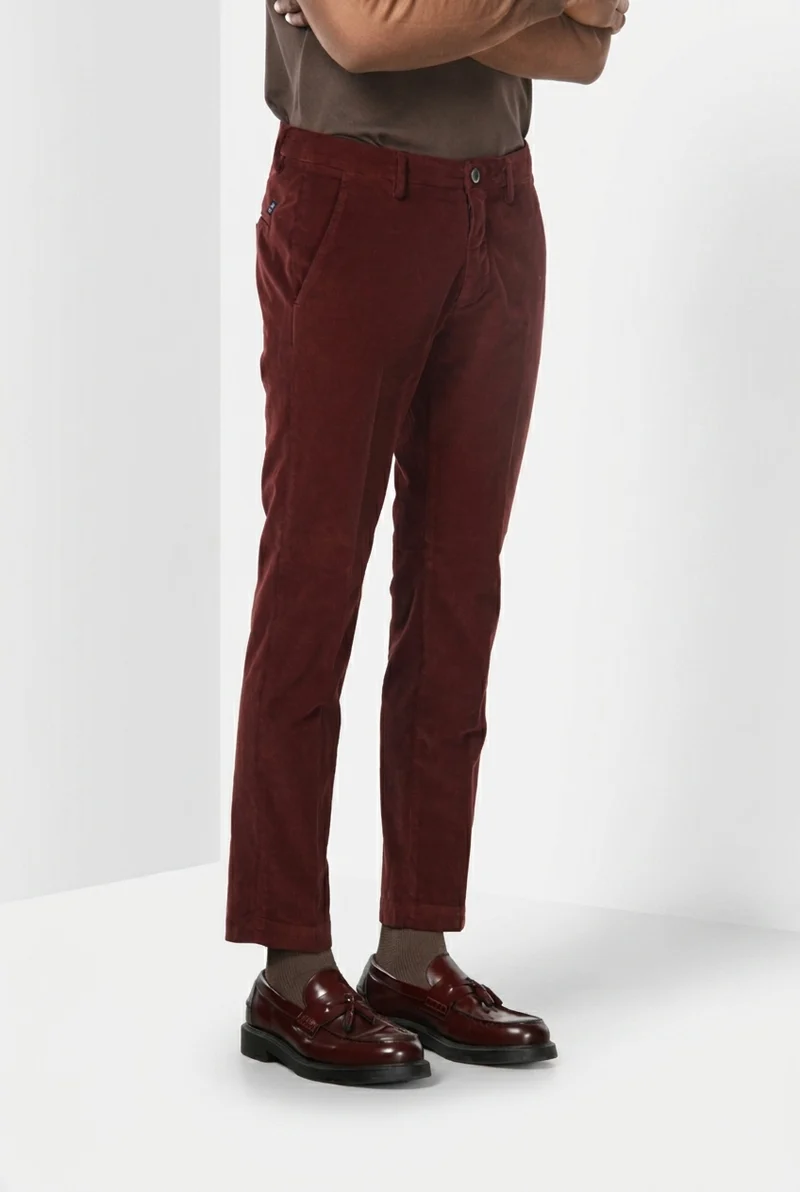 Torino pantalon chino homme en velours côtelé 1000 raies, slim fit ①
